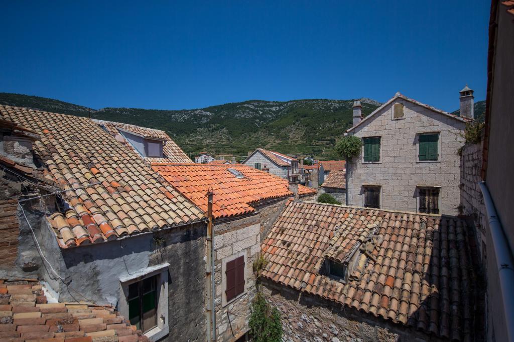 Apartments Villa Anka Komiža Esterno foto